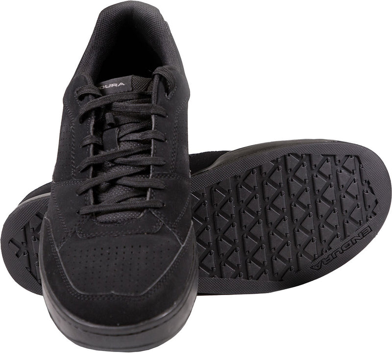 Load image into Gallery viewer, Endura hummvee flat pedal - mtb shoes

