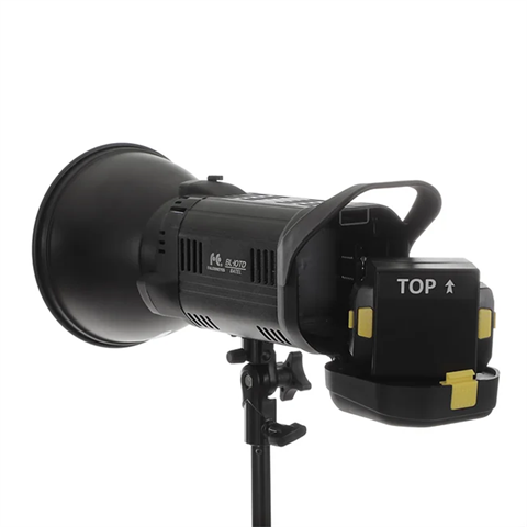 Load image into Gallery viewer, Falcon Eyes Bi-Color LED Lamp Dimbaar BL-10TD op Accu Demo
