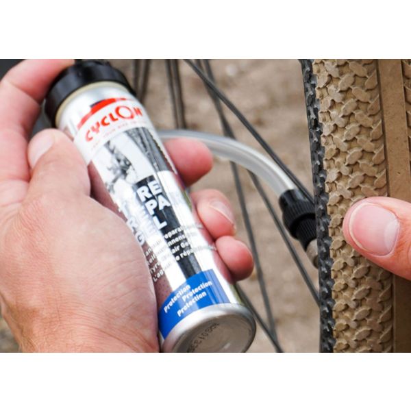 Load image into Gallery viewer, Cyclon Tyre Repair Gel 75ml (in blisterverpakking)
