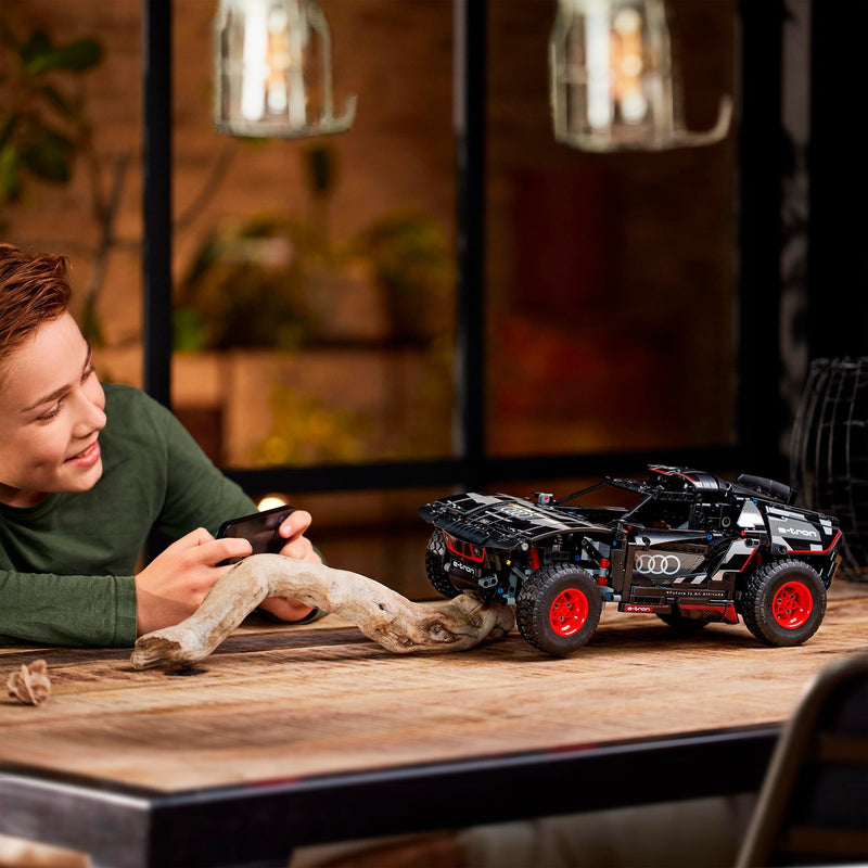 Load image into Gallery viewer, Lego technic 42160 audi rs q e-tron

