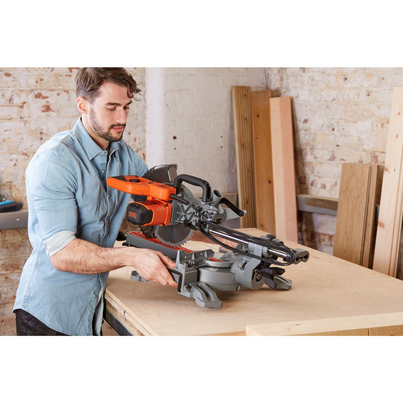 Load image into Gallery viewer, Black+decker 1600w 216mm afkort- en verstekzaag bes700-qs
