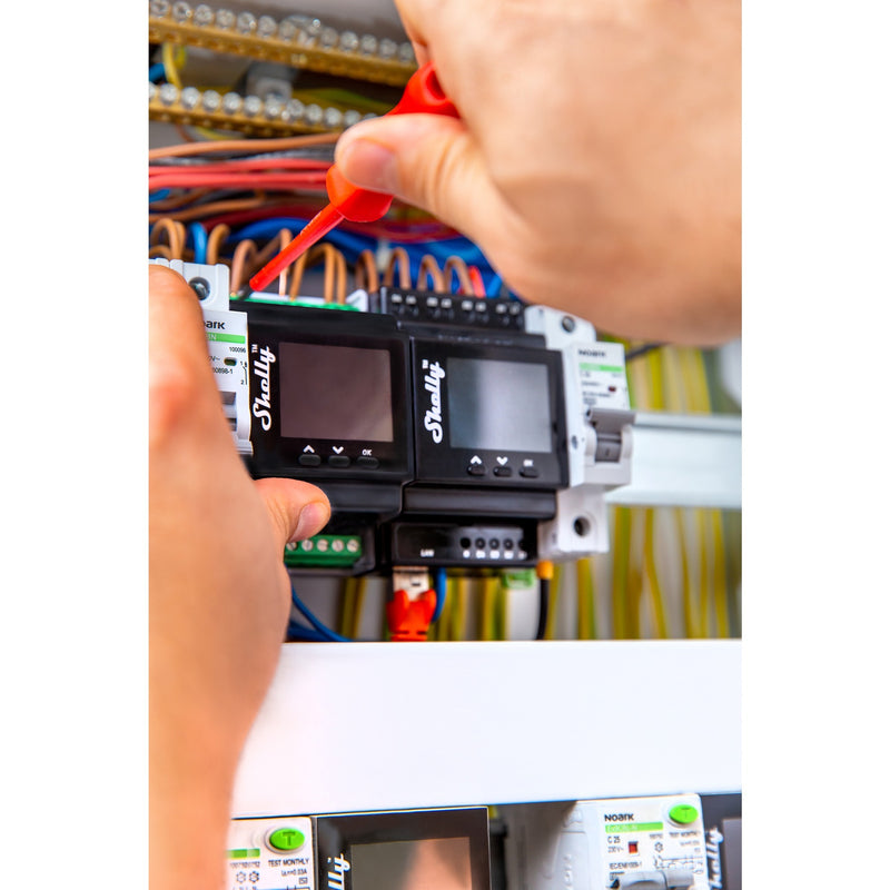 Load image into Gallery viewer, Shelly pro 4pm relais (4-kanaals, wifi, lan, bluetooth)
