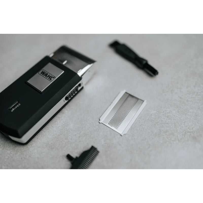 Load image into Gallery viewer, Wahl home products reis set scheerapparaat (zwart wit, 8-delig)
