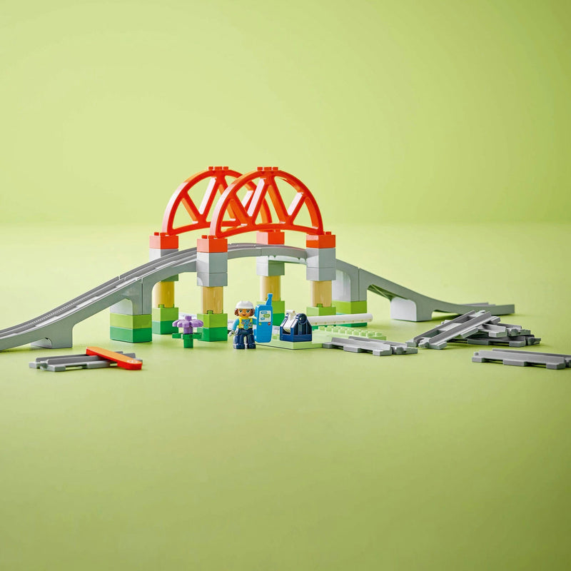 Load image into Gallery viewer, Lego duplo town 10426 treinbrug en rails uitbreidingsset
