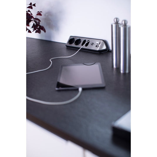 Brennenstuhl estilo hoekstekkerdoos 4-voudig stekkerdoos (zwart roestvrij staal, 2x usb)