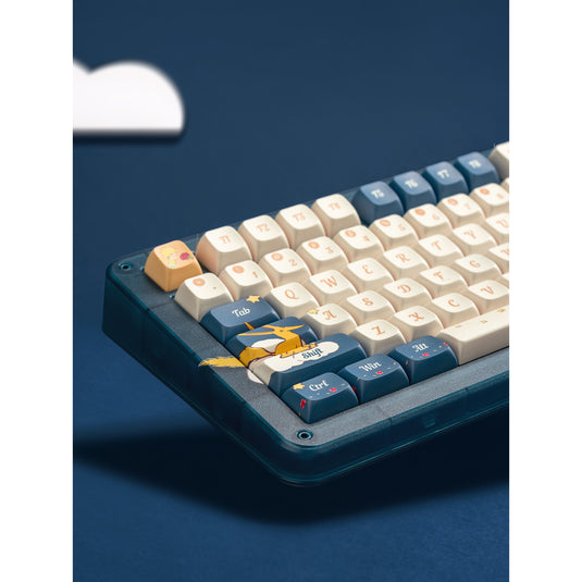 Iqunix zx75 sky encounter wireless mechanical keyboard (blauw, us lay-out (qwerty), iqunix little prince, 75%, rgb leds, hot-swappable, double-shot pbt, 2.4ghz | bluetooth 5.1 | usb-c)