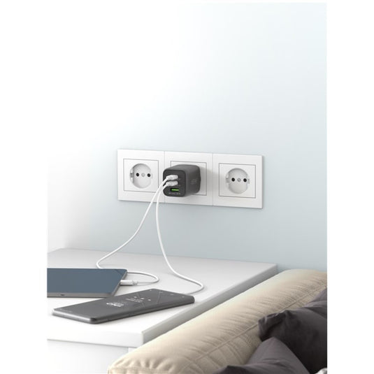 Goobay usb-c snellader nano (65 w) en usb-c textielkabel (zwart, 2x usb-c, 1x usb-a, 1 meter)