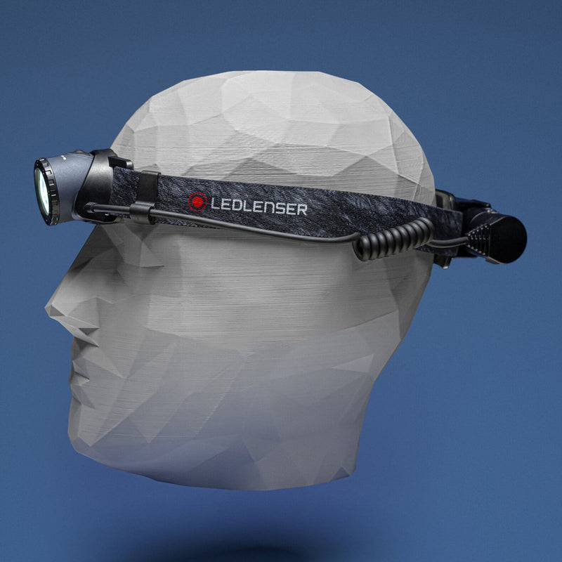 Load image into Gallery viewer, Ledlenser hoofdlamp h8r 25th anniversary edition ledverlichting (donkerblauw zwart, 600 lm, 6000 - 8000k)
