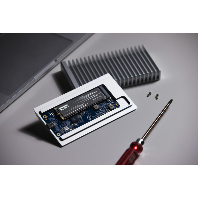 Load image into Gallery viewer, Klevv cras c910g 2 tb ssd (zwart, k02tbm2sp0-10g, pcie gen 4.0 x4, nvme 2.0)

