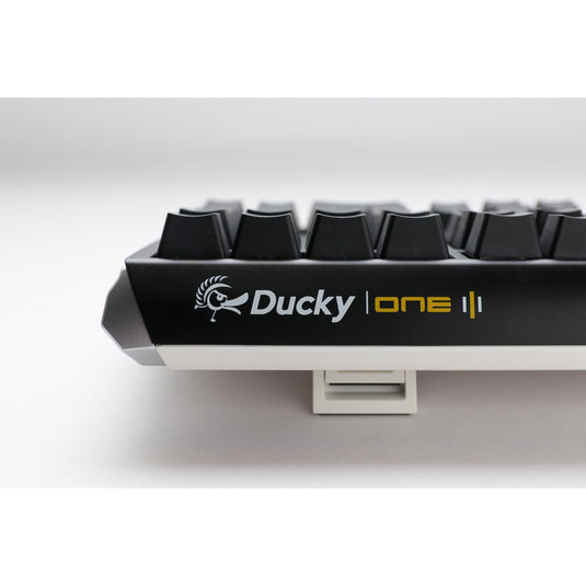Ducky one 3 classic, toetsenbord (zwart wit, us lay-out, cherry mx red, rgb led, double-shot pbt, hot-swappable, quack mechanics)