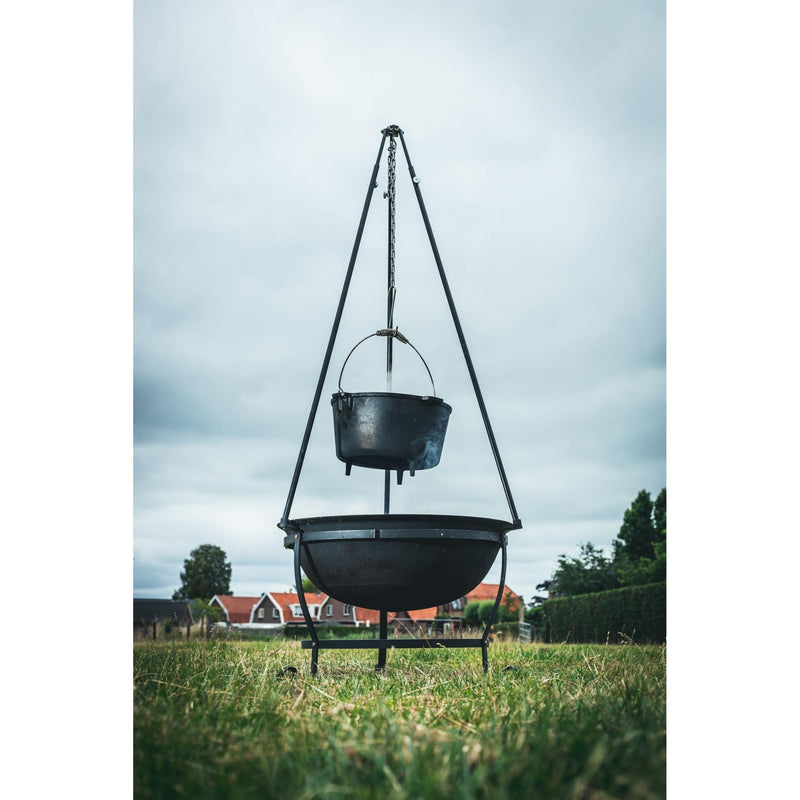 Afbeelding laden in galerijviewer, The windmill kampvuurset houtbarbecue (zwart, vuurschaal | frame (onderstel) | rooster | rvs-bakjes)
