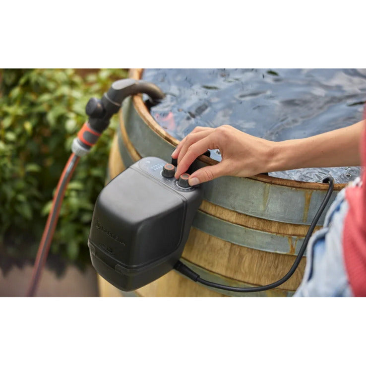 Load image into Gallery viewer, Gardena accu regentonpomp 2400 comfortautomatic 18v p4a gebruiksklare set incl. accu en oplader (donkergrijs zwart, 14605-20 | pomp | accu | oplader | buis en aansluiting)
