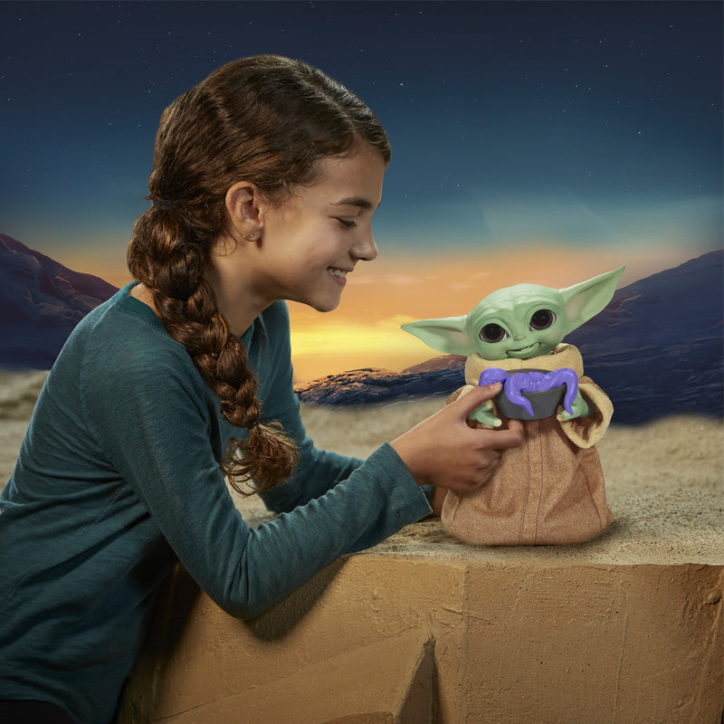 Load image into Gallery viewer, Hasbro star wars - galactic snackin’ grogu speelfiguur
