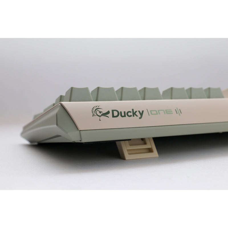Load image into Gallery viewer, Ducky one 3 matcha tkl mechanisch toetsenbord (crème, us lay-out (qwerty), cherry mx blue, 80% (tkl) , pbt double shot, hot swap)
