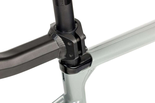 Acid beam side rail seatpost carrier