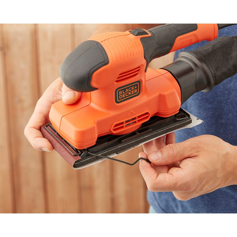 Load image into Gallery viewer, Black+decker 150w 1 3 vel vlakschuurmachine bew220-qs (oranje zwart)
