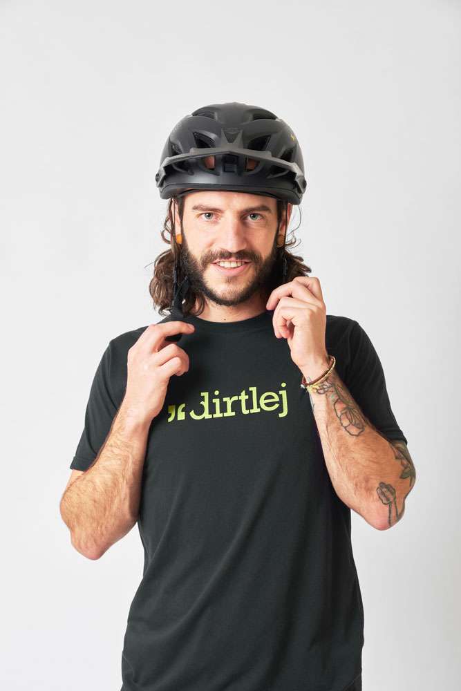 Load image into Gallery viewer, Dirtlej mountee drirelease® - mtb jersey
