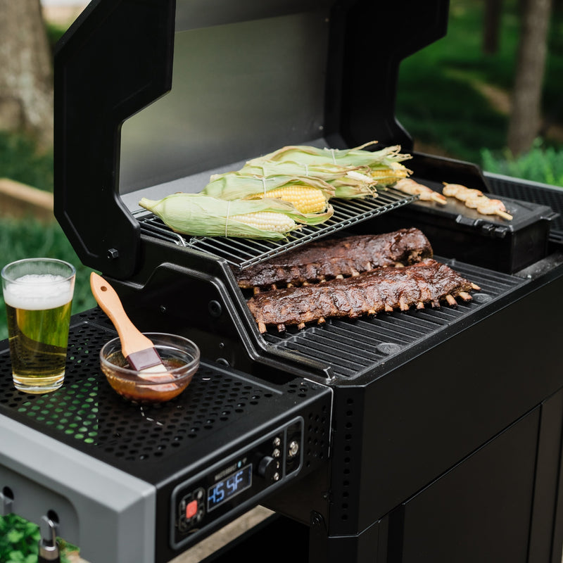 Load image into Gallery viewer, Masterbuilt autoignite series 545 digitale houtskoolbarbecue en -rookoven (zwart, wifi-besturing)
