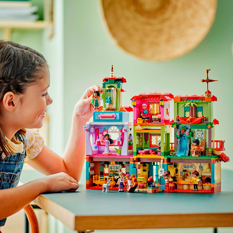 Load image into Gallery viewer, Lego disney princess - het magische huis van de familie madrigal constructiespeelgoed (43245)
