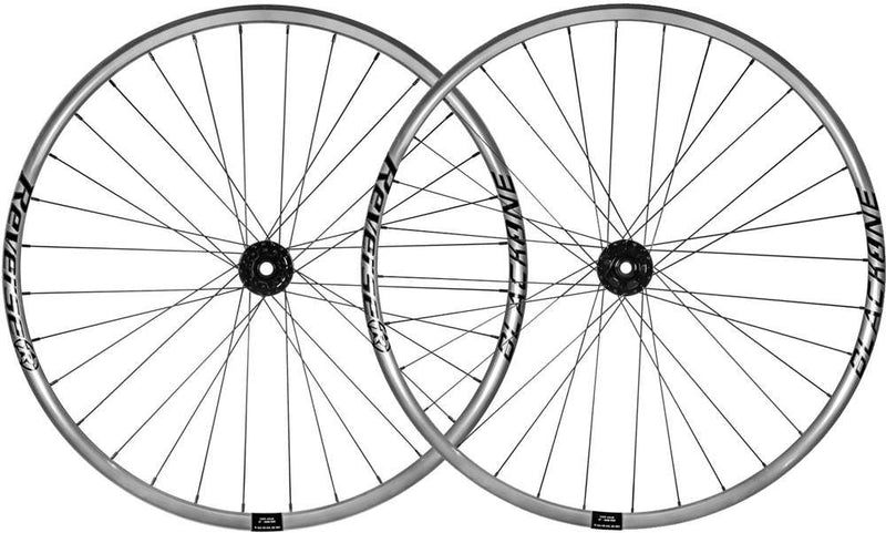 Load image into Gallery viewer, Reverse components black one 29 boost tubeless wheelset
