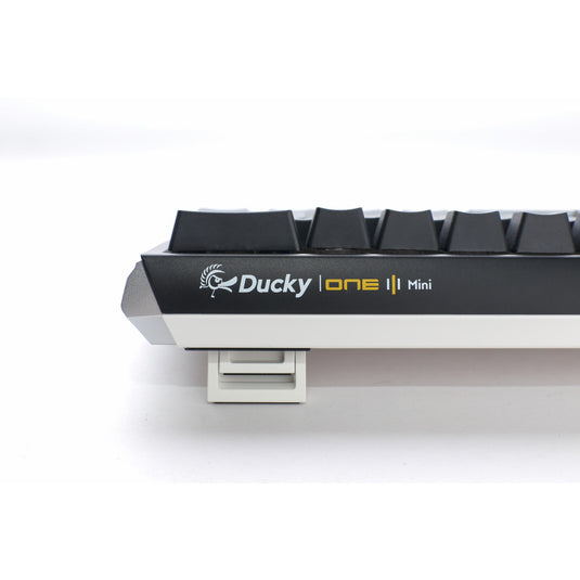Ducky one 3 classic mini, toetsenbord (zwart wit, us lay-out, cherry mx brown, rgb led, double-shot pbt, hot-swappable, quack mechanics, 60%)