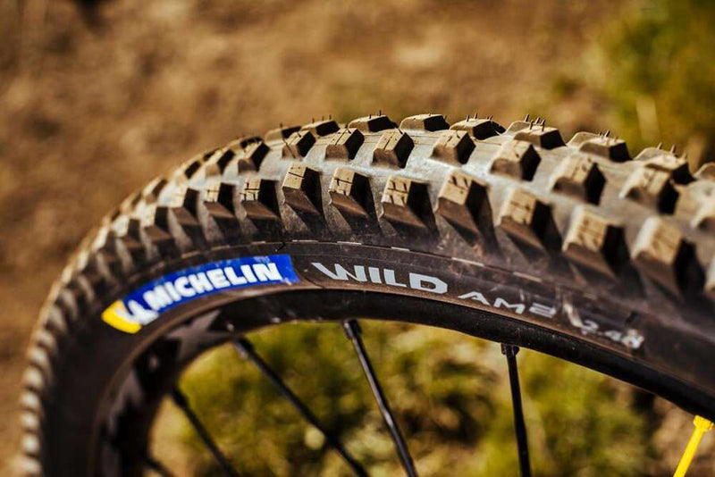 Load image into Gallery viewer, Michelin wild am2 competition 27.5 folding tire
