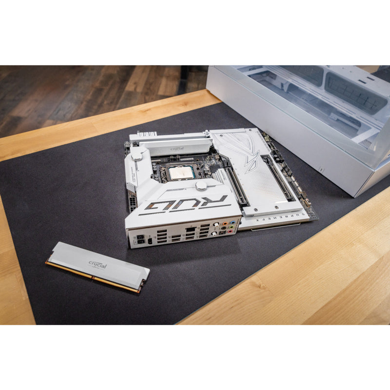 Load image into Gallery viewer, Crucial 32 gb ddr5-6000 (2x 16 gb) kit werkgeheugen (wit, cp2k16g60c36u5w, pro oc, xmp 3.0, expo)
