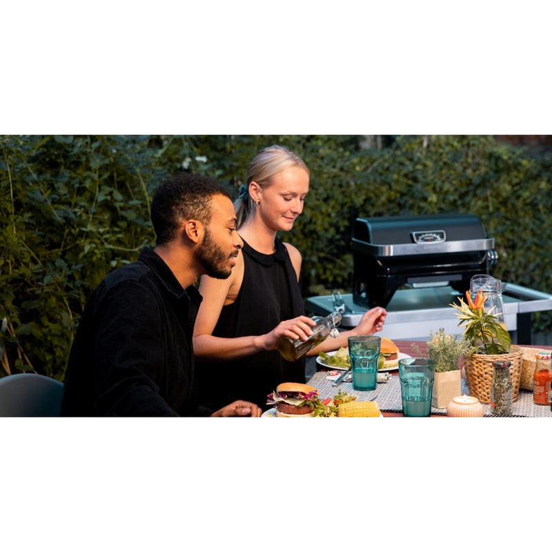 Load image into Gallery viewer, Campingaz attitude 2go gasbarbecue (zwart)

