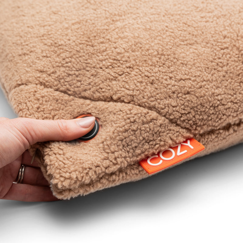 Load image into Gallery viewer, Cozy una woolly 45 x 45 cm draadloos warmtekussen (lichtbruin, powerbank 5000 mah)
