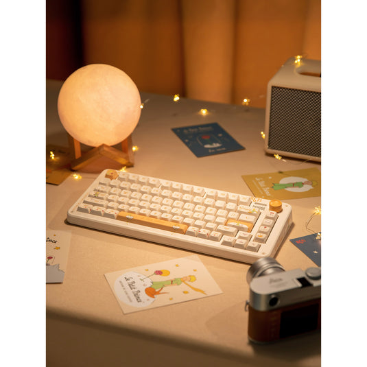 Iqunix zx75 sunset ponder wireless mechanical keyboard (lichtgeel, us lay-out (qwerty), gateron red, 75%, rgb leds, hot-swappable, double-shot pbt, 2.4ghz | bluetooth 5.1 | usb-c)