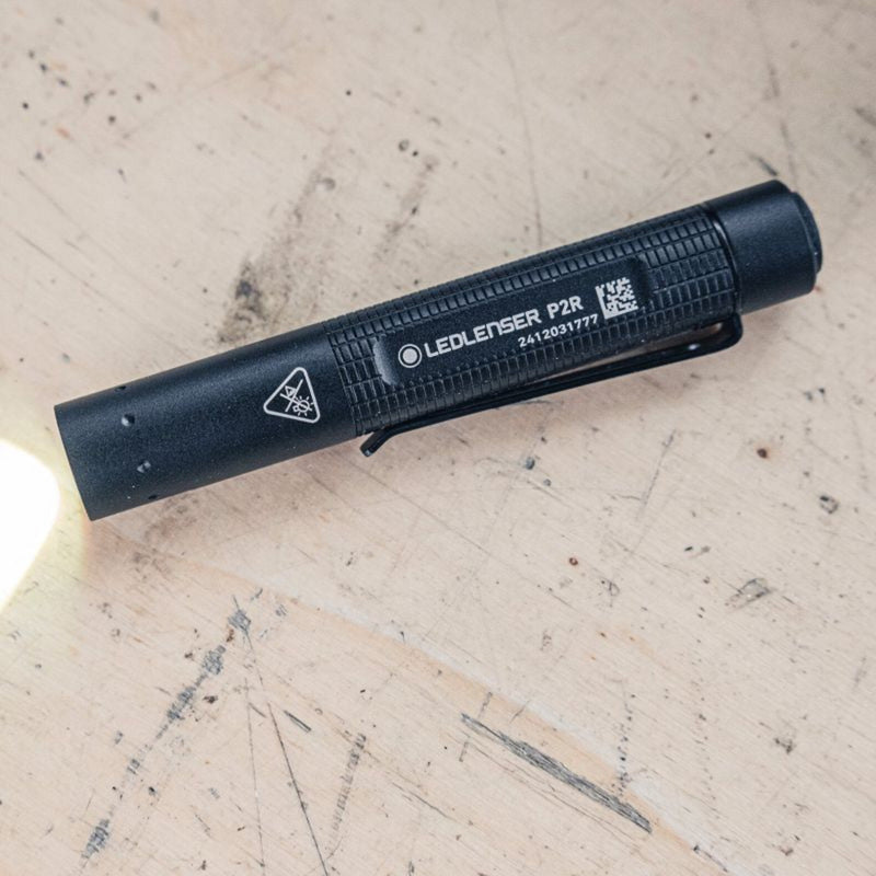 Load image into Gallery viewer, Ledlenser p2r zaklamp (zwart, 200 lm, 6000-7500k)
