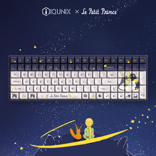 Iqunix f97 starry tryst rgb mechanisch gaming toetsenbord (donkerblauw, us lay-out (qwerty), iqunix silent rose, 96%, rgb leds, hot-swappable, pbt, 2.4ghz | bluetooth 5.1 | usb-c)