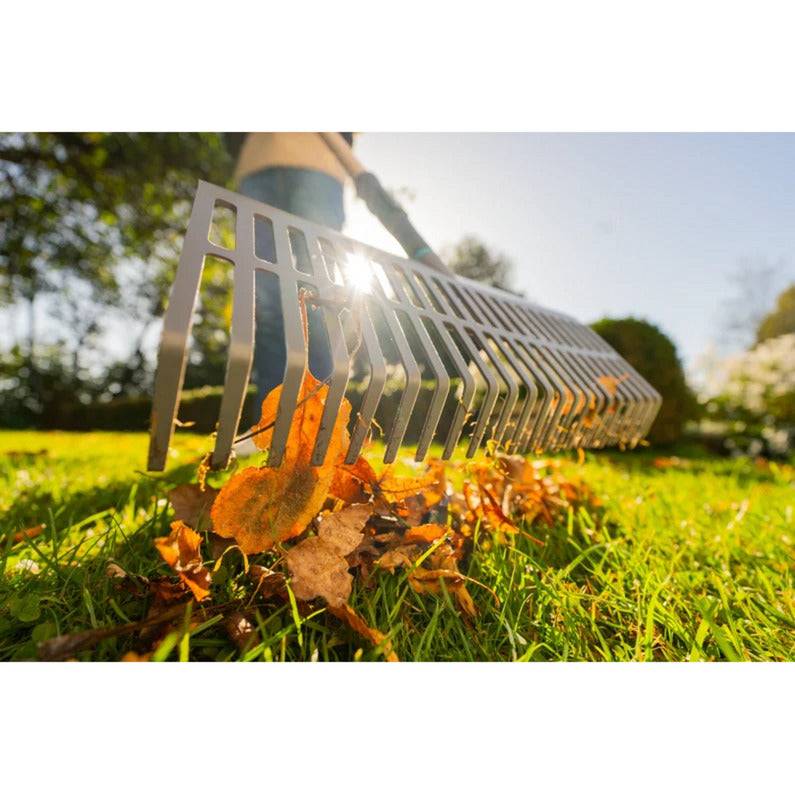 Load image into Gallery viewer, Gardena pureline grashark fsc 100% (grijs houtkleur, 17305-20)
