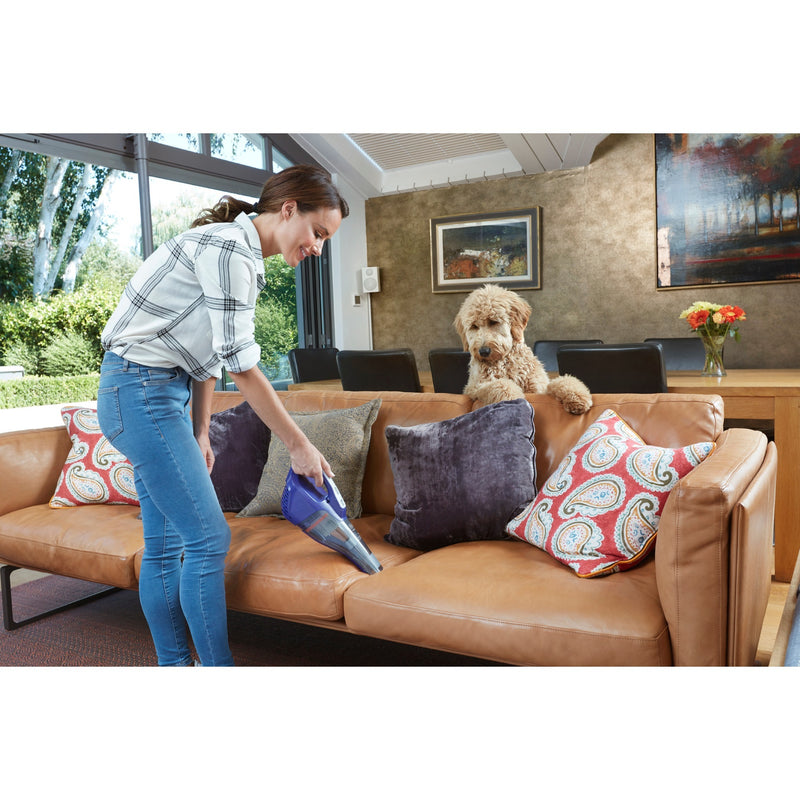Load image into Gallery viewer, Black+decker dvb315jp 12v 1.5ah pet kruimeldief met dierenborstel handstofzuiger
