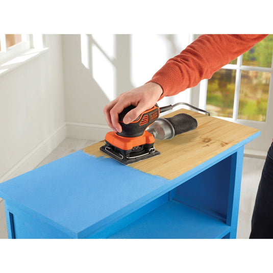 Black+decker 220w 1 4 vel schuurmachine met handpalmschakelaar ka450-qs vlakschuurmachine (oranje zwart)