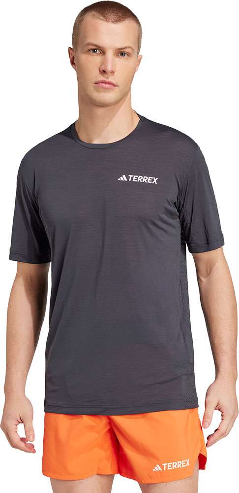 ギャラリービューアに画像をロードする, Adidas xperior - functional shirt
