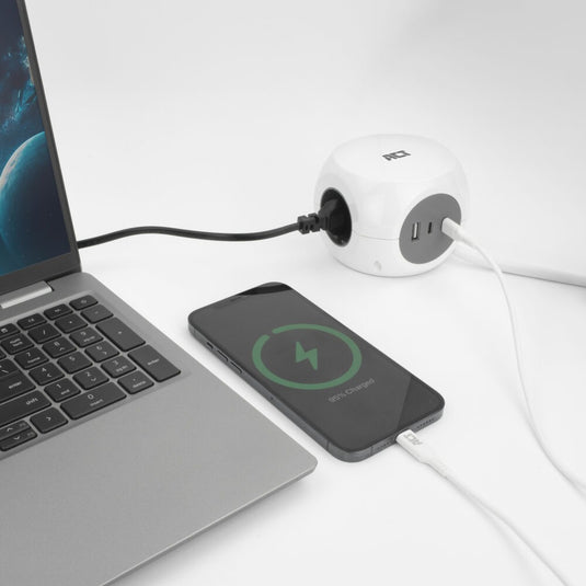 Act connectivity stekkerdoos kubus met 3 stopcontacten, 30w power delivery usb-c a poorten, kabellengte 1,5m stekkerdoos (wit, type e)