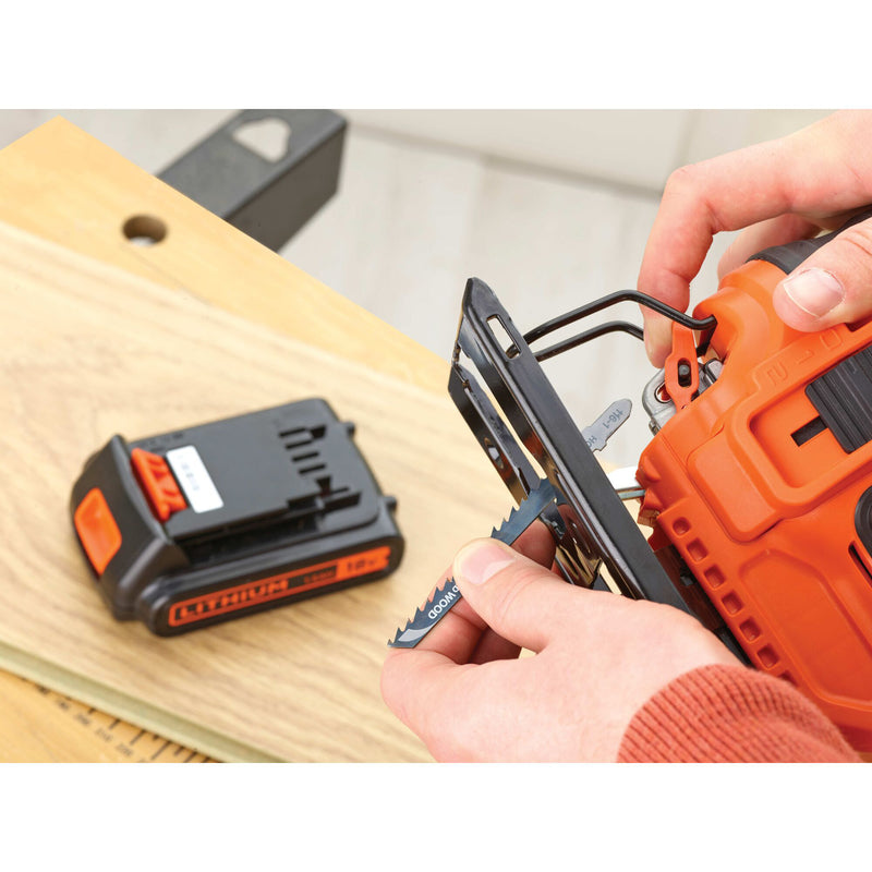 Afbeelding laden in galerijviewer, Black+decker 18v schroefklopboormachine + 18v pendeldecoupeerzaag bundel (zwart oranje)
