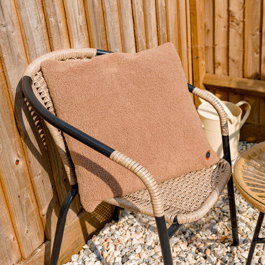 Cozy una woolly 45 x 45 cm draadloos warmtekussen (lichtbruin, powerbank 5000 mah)