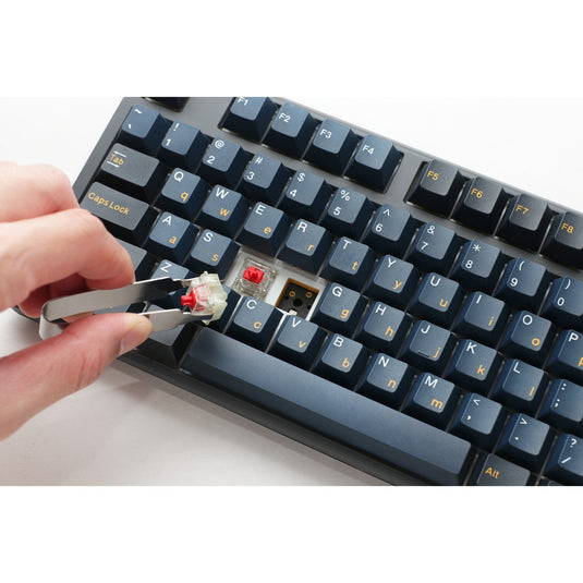 Ducky one 3 pro, gaming toetsenbord (zwart, us lay-out, cherry mx2a red, rgb led, double-shot pbt, quack mechanics, hot swap)