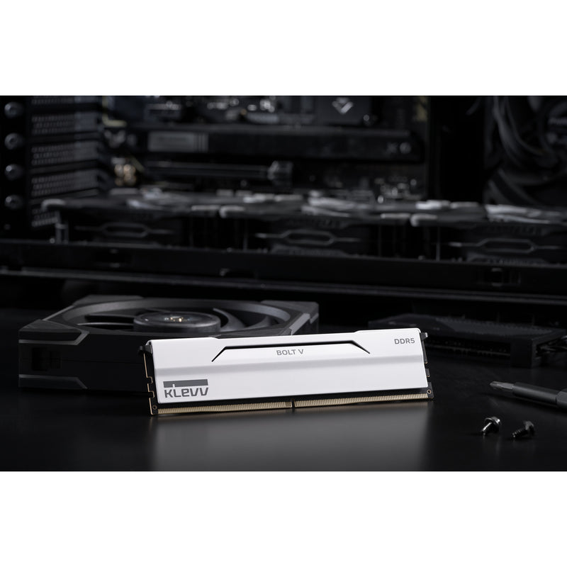 Load image into Gallery viewer, Klevv bolt v 32 gb ddr5-6000 (2x 16 gb) werkgeheugen (wit, kd5agu880-60a300i, xmp 3.0, expo)

