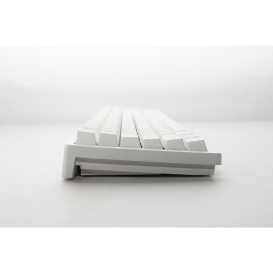 Ducky zero 6108 pure white rgb mechanisch gaming toetsenbord (wit, us lay-out (qwerty), cherry mx2a brown, 100%, rgb leds, double-shot pbt, hot swap, 2.4ghz | bluetooth | usb-c)
