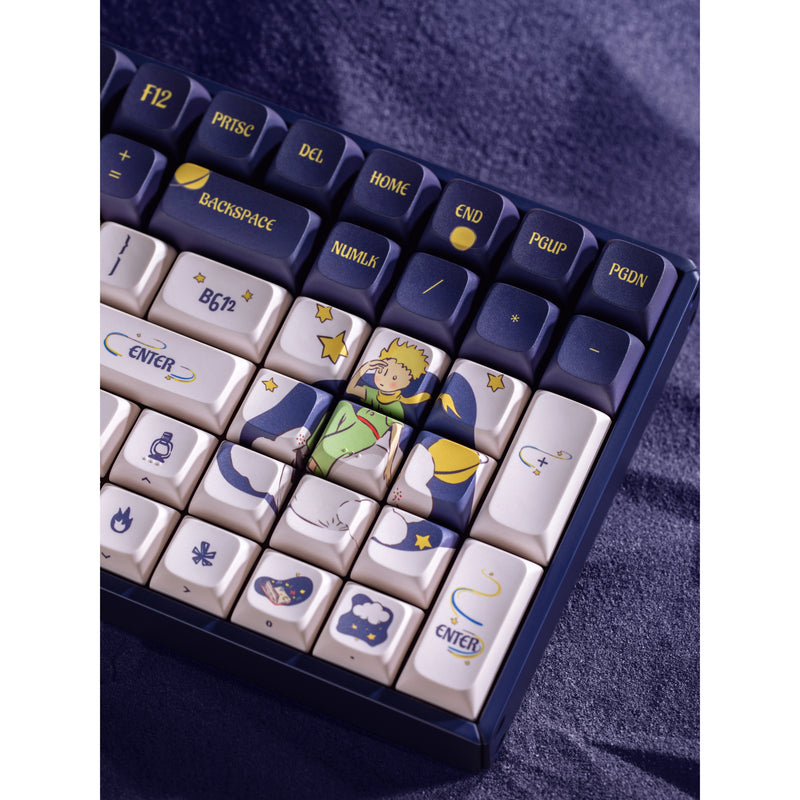 Load image into Gallery viewer, Iqunix f97 starry tryst rgb mechanisch gaming toetsenbord (donkerblauw, us lay-out (qwerty), gateron red, 96%, rgb leds, hot-swappable, pbt, 2.4ghz | bluetooth 5.1 | usb-c)
