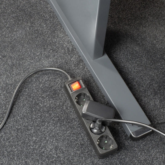 Act connectivity stekkerdoos met lichtgevende schakelaar, 4 sockets, 2 m, zwart stekkerdoos (zwart)