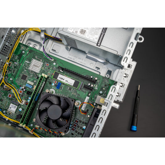 Crucial e100 2 tb ssd (pcie 4.0 x4, nvme, m.2 2280)