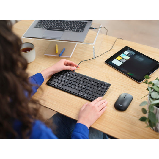 Trust lyra compact draadloos toetsenbord (zwart, us lay-out, scissor switches, 2,4 ghz usb, bluetooth, 65%)