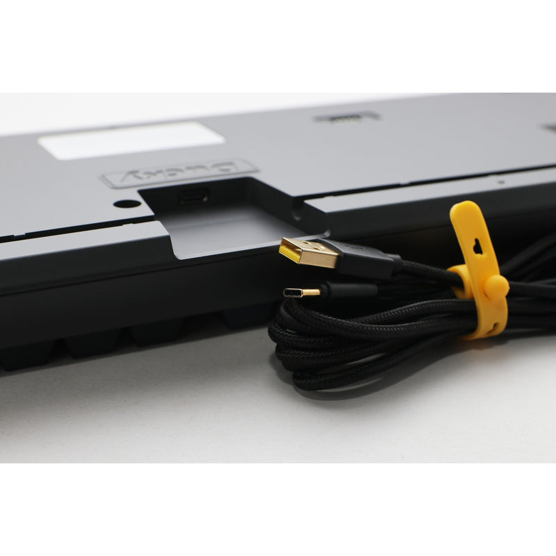 Load image into Gallery viewer, Ducky one 3 pro, gaming toetsenbord (zwart, us lay-out, cherry mx2a blue, rgb led, double-shot pbt, quack mechanics, hot swap)
