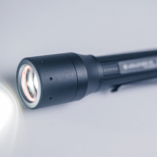 Ledlenser p5 zaklamp (zwart, 200 lm, 6000-7500k)