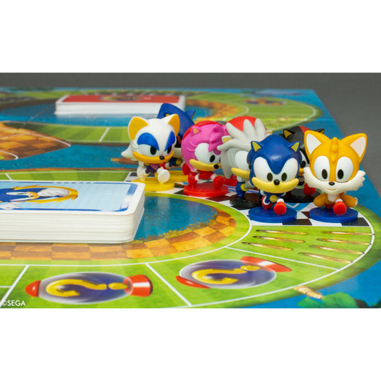 Asmodee sonic super teams bordspel - race met sonic en vrienden - inclusief 8 miniaturen