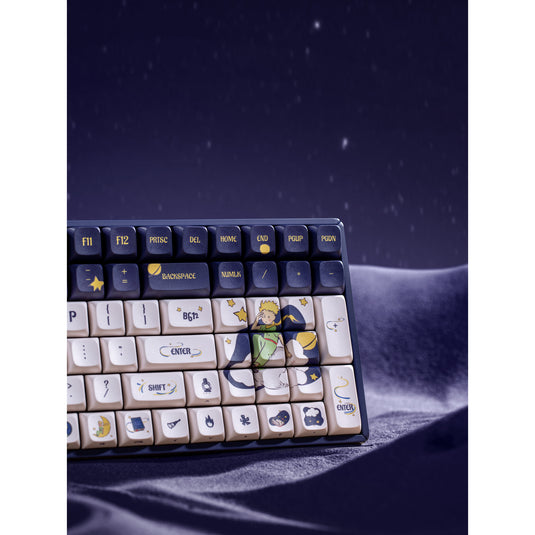 Iqunix f97 starry tryst rgb mechanisch gaming toetsenbord (donkerblauw, us lay-out (qwerty), gateron red, 96%, rgb leds, hot-swappable, pbt, 2.4ghz | bluetooth 5.1 | usb-c)